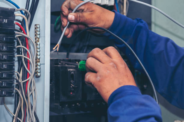 Best Circuit Breaker Repair  in Benton, IL